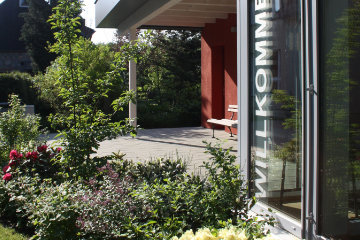 Jugendhaus mit Veranda